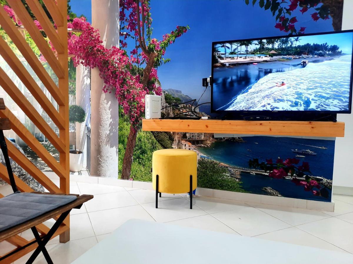 Saranda Promenade Apts Esterno foto