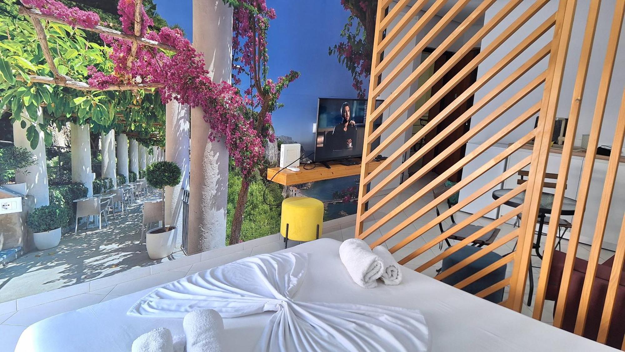 Saranda Promenade Apts Esterno foto